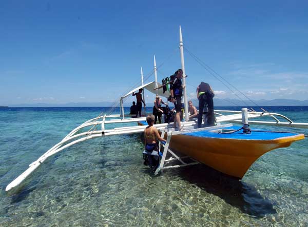 boat diving with Savedra Dive Center